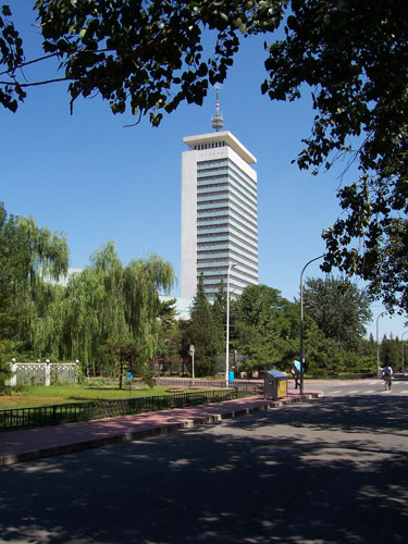 ׷